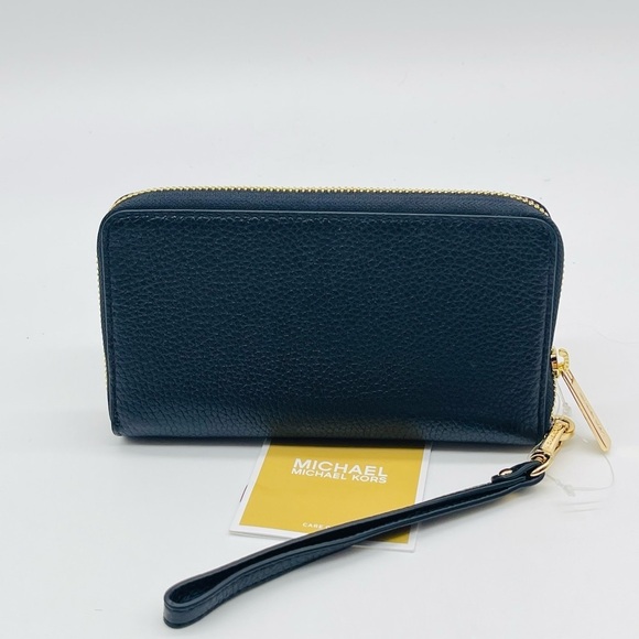 Michael Kors Large Flat MF Phone Case Wallet Black - Picture 3 of 8